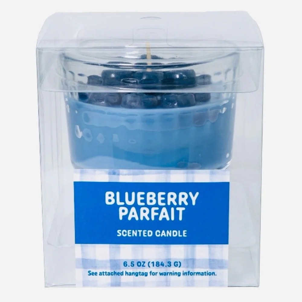 Target Bullseye Playground Valentine’s Day Blueberry Parfait Scented Candle